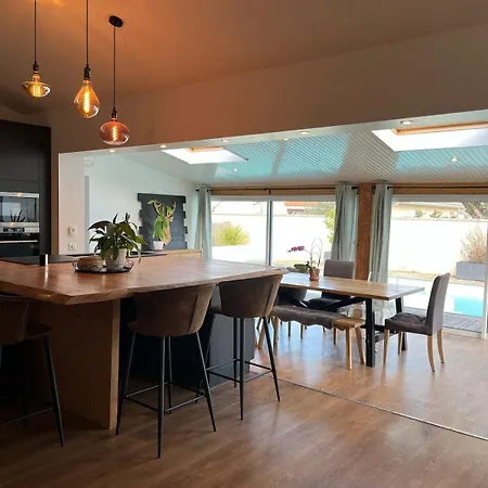 Maison Familiale Avec Piscine