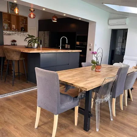 Maison Familiale Avec Piscine * Sainte-Helene (Gironde)