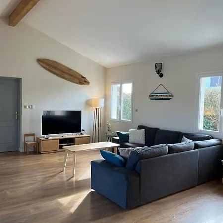 Maison Familiale Avec Piscine