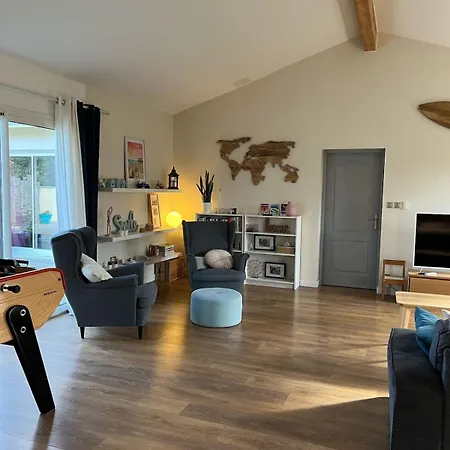 Maison Familiale Avec Piscine Holiday home